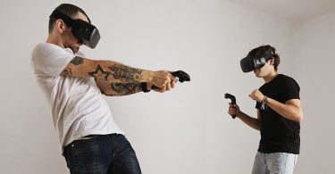 Examen du suivi manuel de PlayStation VR2 une comparaison avec Quest 3