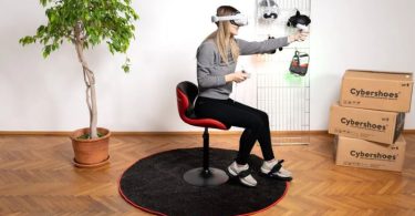 Le dispositif de locomotion VR le plus insolite 'Cybershoes' met définitivement la clé sous la porte
