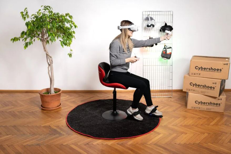 Le dispositif de locomotion VR le plus insolite 'Cybershoes' met définitivement la clé sous la porte