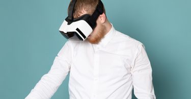 Les lunettes Xreal One obtiennent la fonctionnalité 6DoF grâce à l'accessoire Xreal Eye