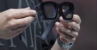 Meta dévoile les gestes du bracelet EMG pour contrôler son interface HUD et ses lunettes AR