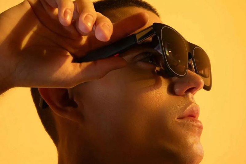 Tout le Monde Se Lance dans les Lunettes Intelligentes Maintenant