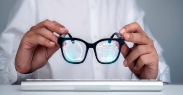 Les lunettes HUD de Samsung, propulsées par Google, prêtes à faire leur entrée l'an prochain